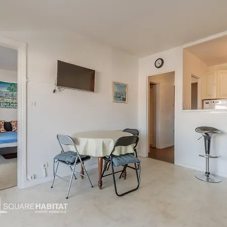 T2 A Avec Balcon Et Parking, A Deux Pas De La ! - Fr-1-324a-65 Apartamento